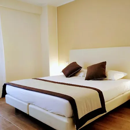 Casa de hóspedes Enjoy 3*